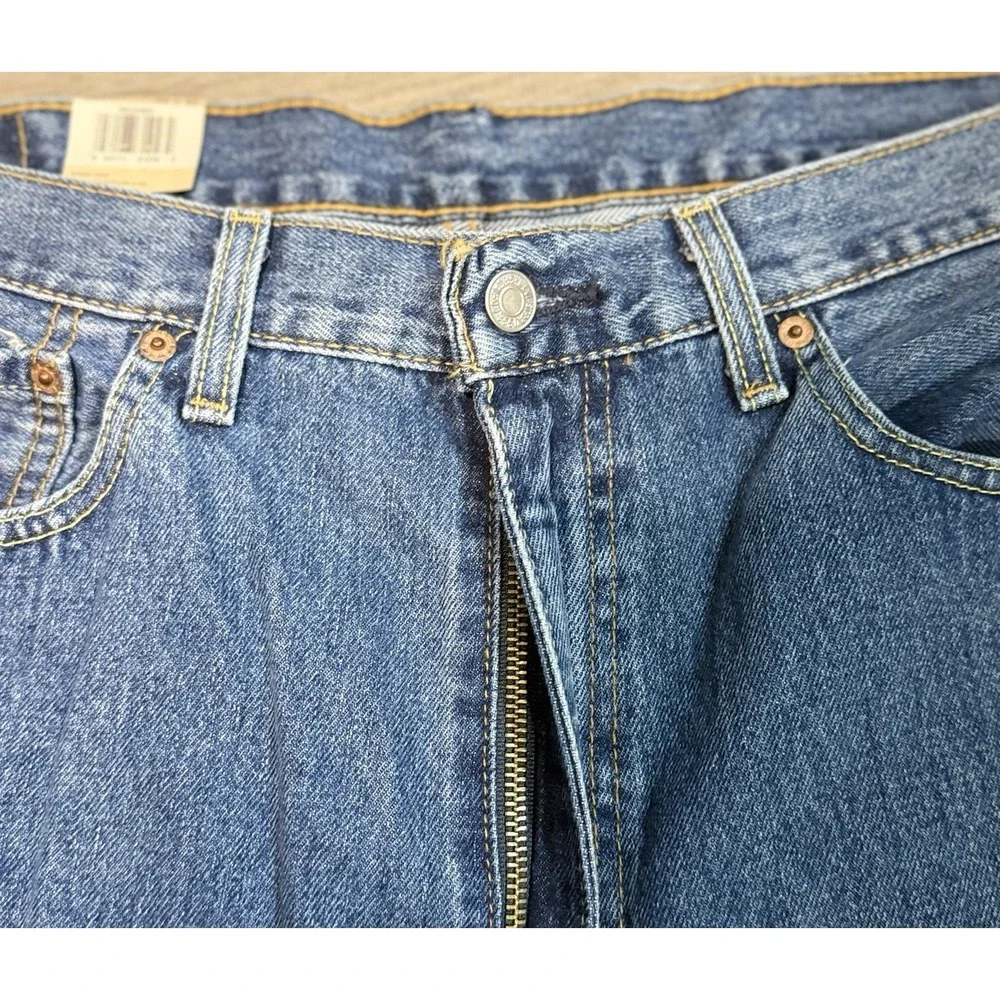 Levi's 550 Relaxed Fit Straight Jeans Men 36x30 Blue Denim Casual Workwear NWT
